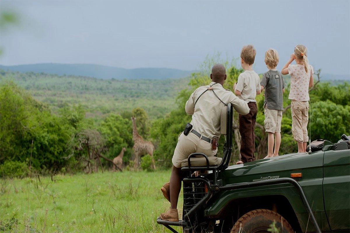 best-family-friendly-safari-experiences-in-uganda-and-kenya